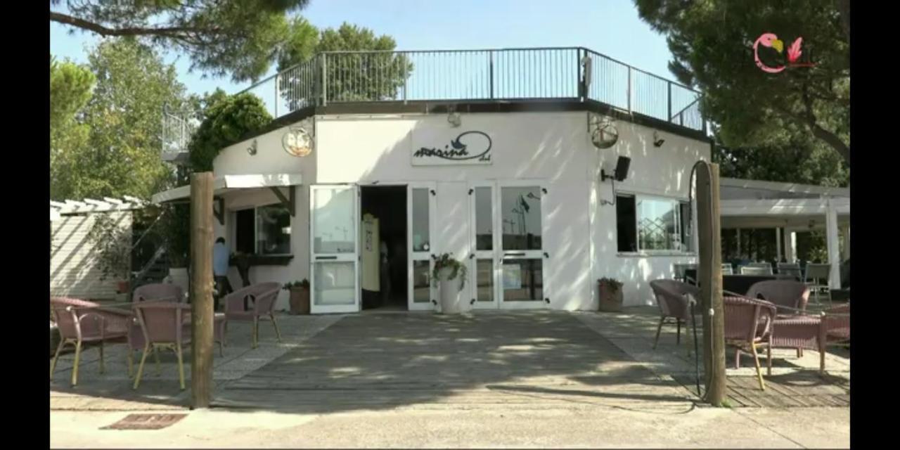 Marina Degli Estensi Floating Resort Llido Degli Estensi Exterior photo